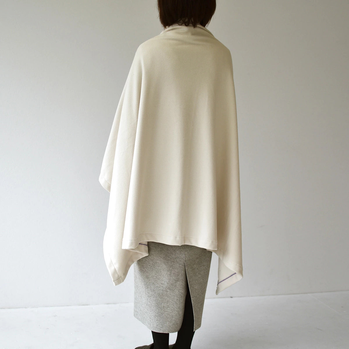 マイクロフリース　ハーフケット 95×145cm ／ひざ掛け 70×95cm 日本製 上質でなめらか 柔らかく暖か 扱いやすいライトな中肉厚
